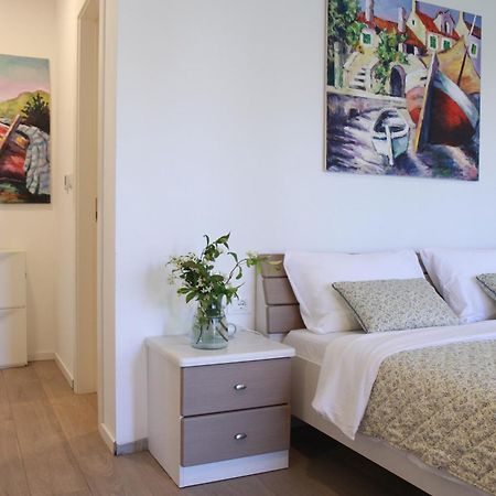 Studio Apartment Rosa Krk Đảo Krk Ngoại thất bức ảnh